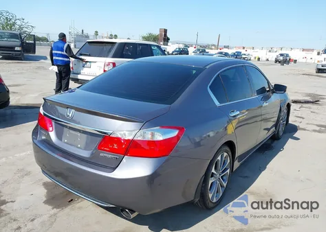 2013 Honda Accord Sport z USA, uszkodzony, nr VIN 1HGCR2F50DA267089